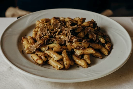 Savor the Flavors: Where to Eat in Rigaud, QC